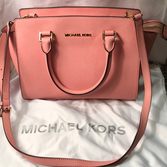 Michael Kors Handbags - Michael Kors Bag